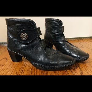 Josef Seibel black leather ankle boot.